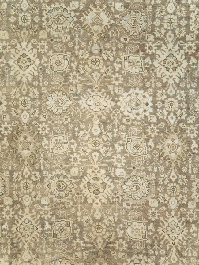 Vintage Persian Tabriz Room Size Carpet, No.24390 - Galerie Shabab