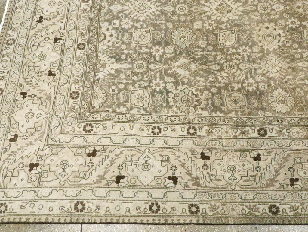 Vintage Persian Tabriz Room Size Carpet, No.24390 - Galerie Shabab
