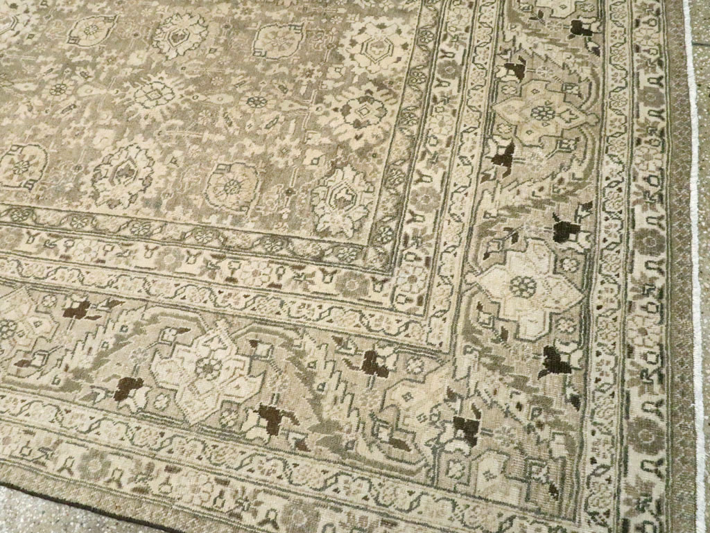 Vintage Persian Tabriz Room Size Carpet, No.24390 - Galerie Shabab