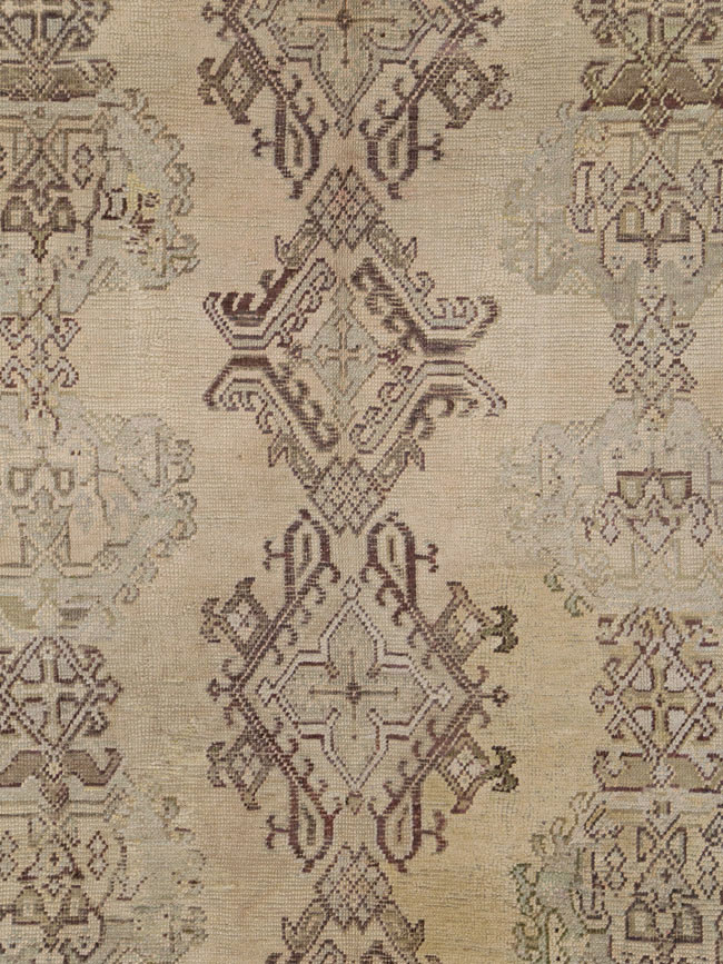 Antique Turkish Oushak Rug, No.24396 - Galerie Shabab