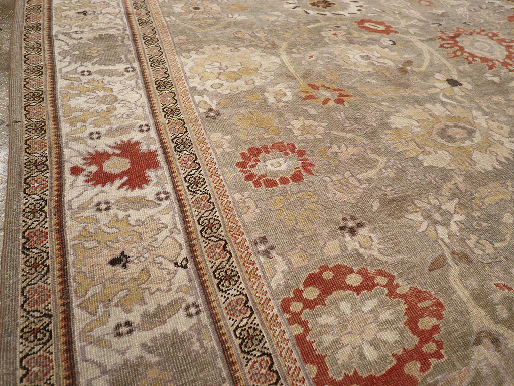 Antique Persian Sultanabad Large Room Size Carpet, No.24399 - Galerie Shabab