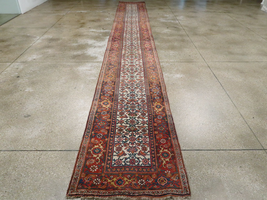 Antique Persian Bidjar Long Runner, No.24402 - Galerie Shabab