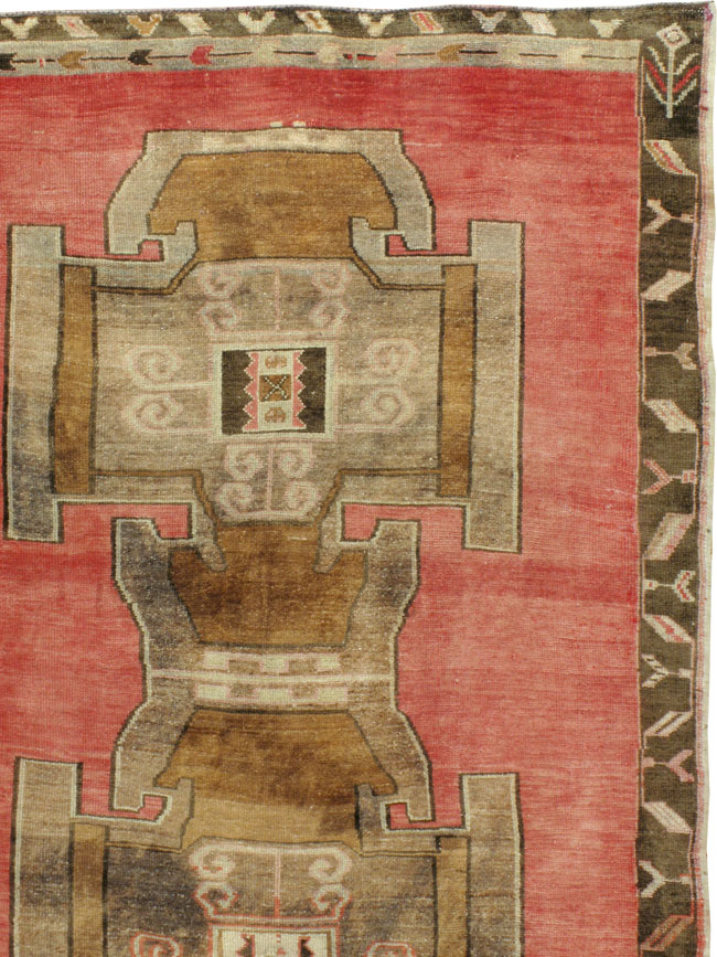 Vintage Turkish Anatolian Carpet, No.24407 - Galerie Shabab