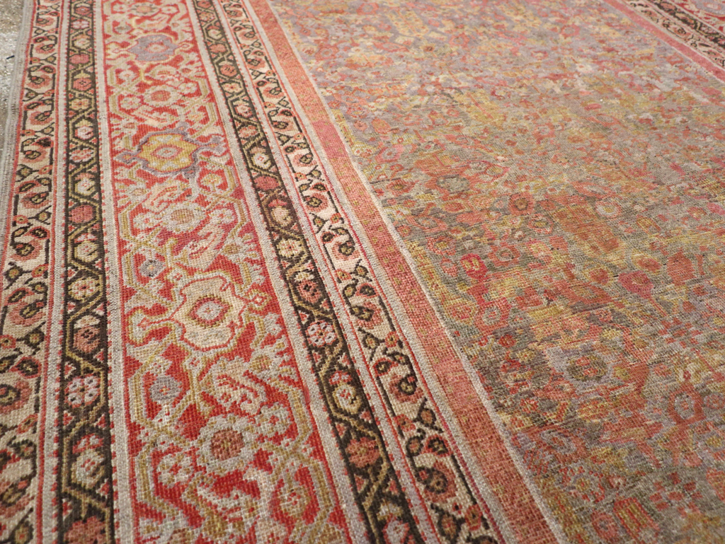 Antique Persian Mahal Gallery Carpet, No.24410 - Galerie Shabab