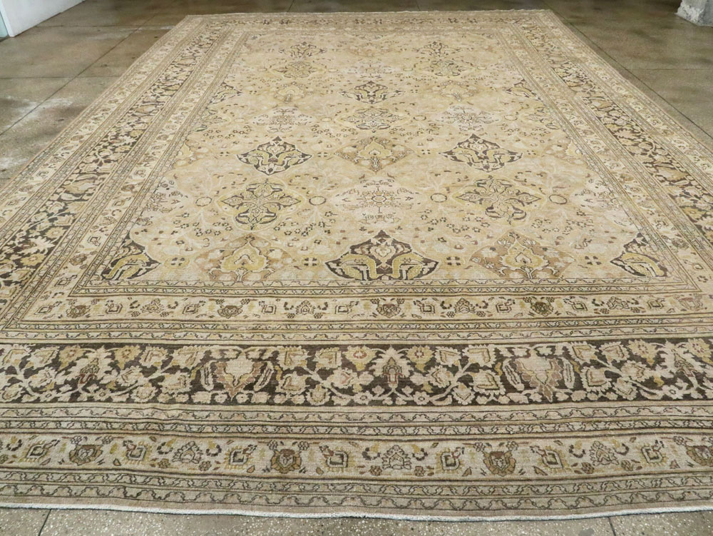 Antique Persian Dorokhsh Carpet, No.24413 - Galerie Shabab