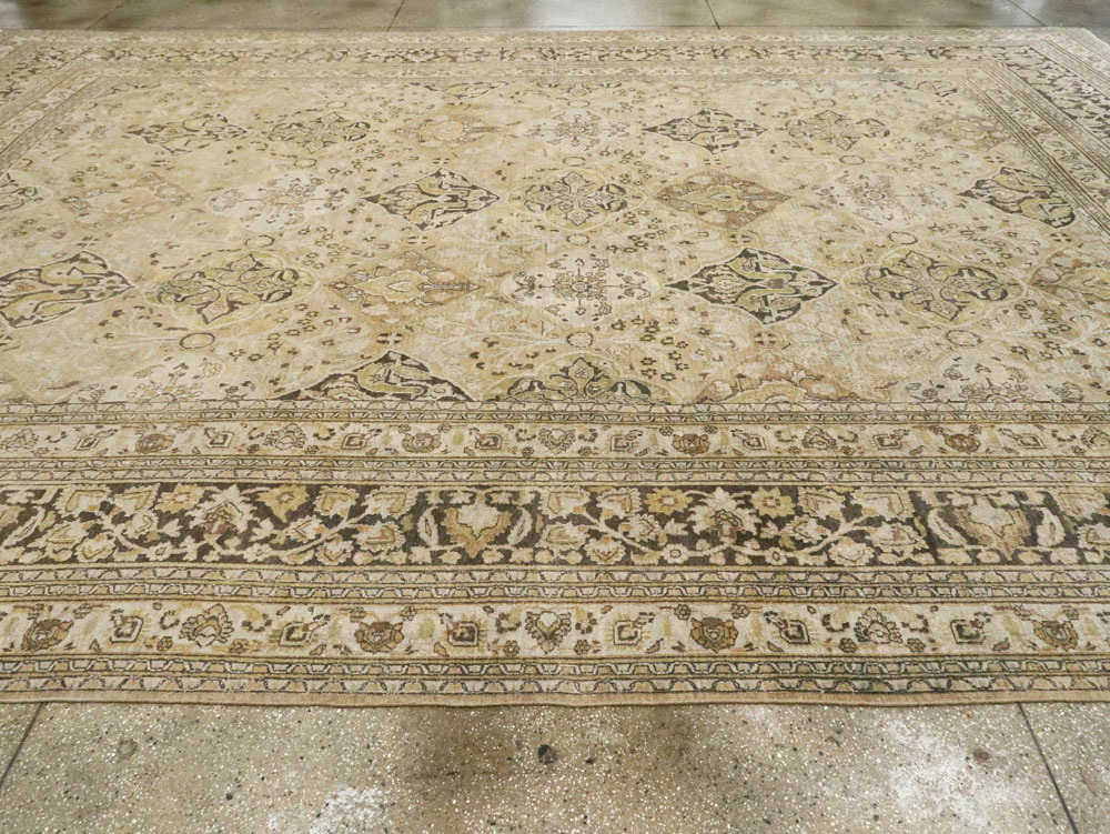 Antique Persian Dorokhsh Carpet, No.24413 - Galerie Shabab