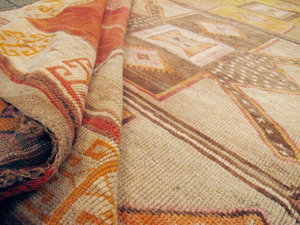 Vintage Turkish Anatolian Carpet, No.24416 - Galerie Shabab