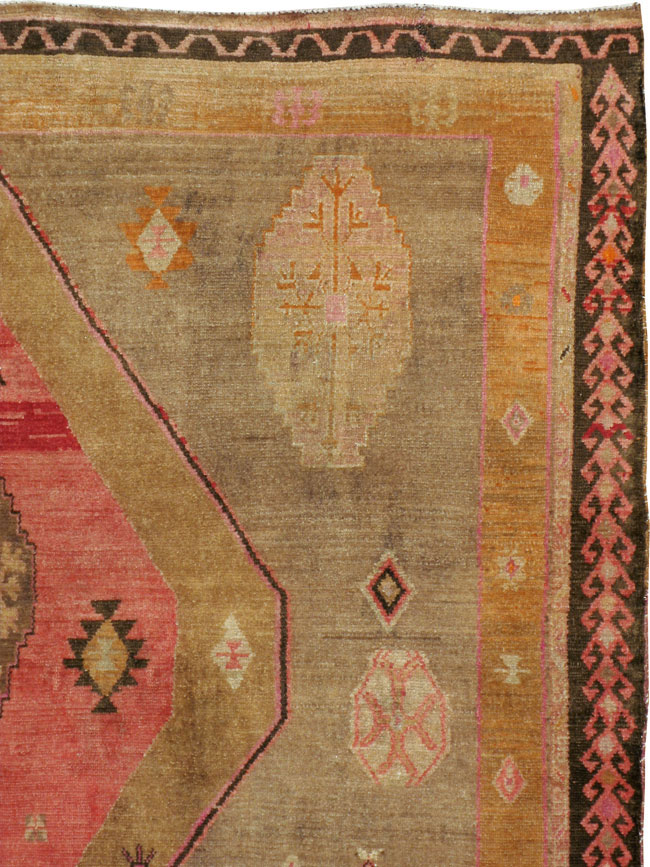 Vintage Anatolian Rug, No.24422 - Galerie Shabab