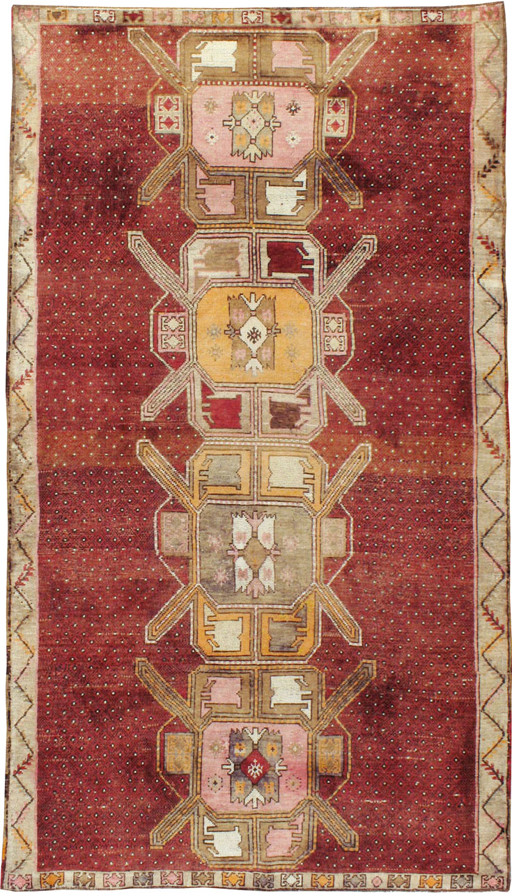 Vintage Turkish Anatolian Gallery Carpet, No.24423 - Galerie Shabab