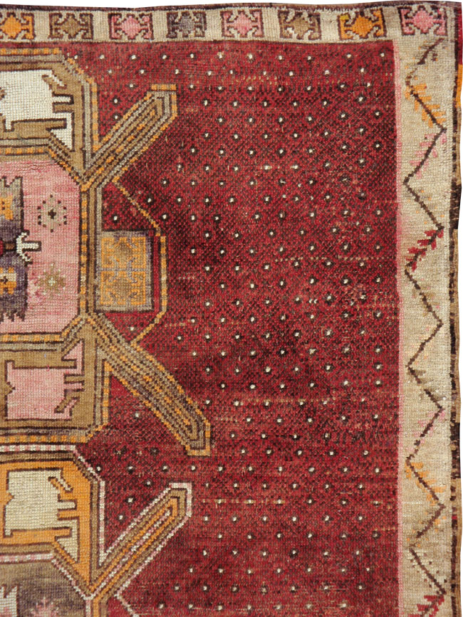 Vintage Turkish Anatolian Gallery Carpet, No.24423 - Galerie Shabab