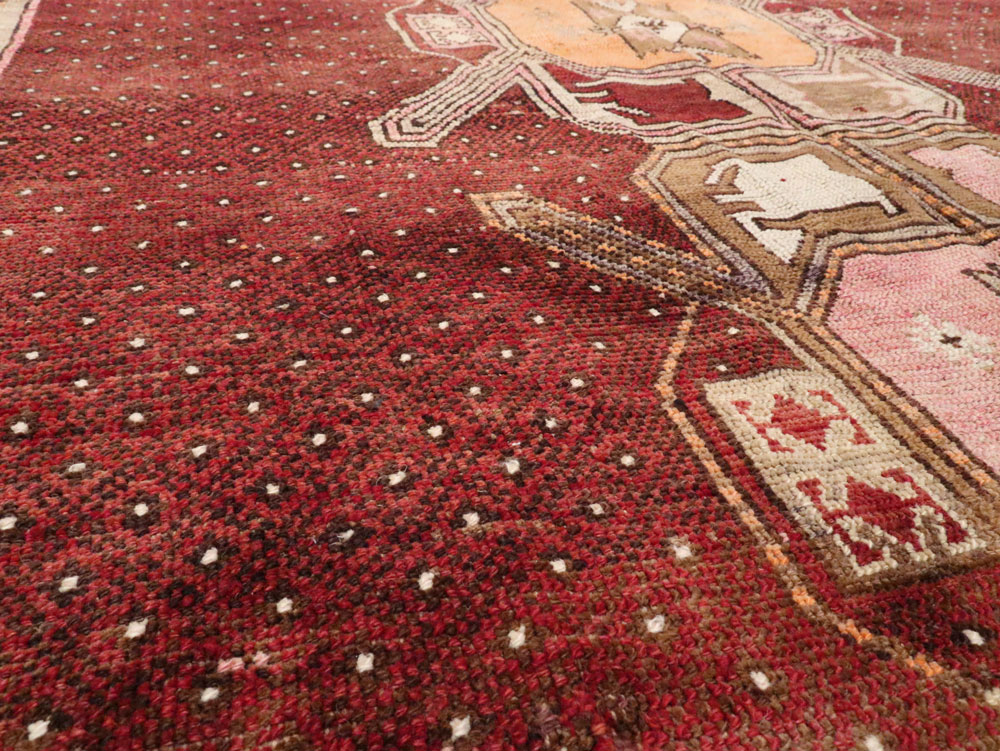 Vintage Turkish Anatolian Gallery Carpet, No.24423 - Galerie Shabab