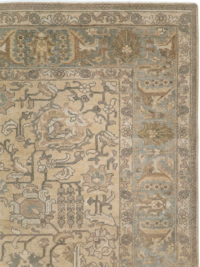 Vintage Persian Tabriz Accent Carpet, No.24440 - Galerie Shabab