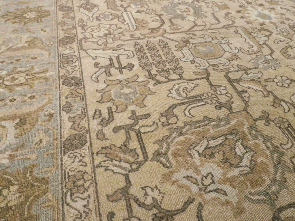 Vintage Persian Tabriz Accent Carpet, No.24440 - Galerie Shabab