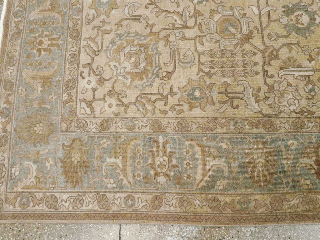 Vintage Persian Tabriz Accent Carpet, No.24440 - Galerie Shabab