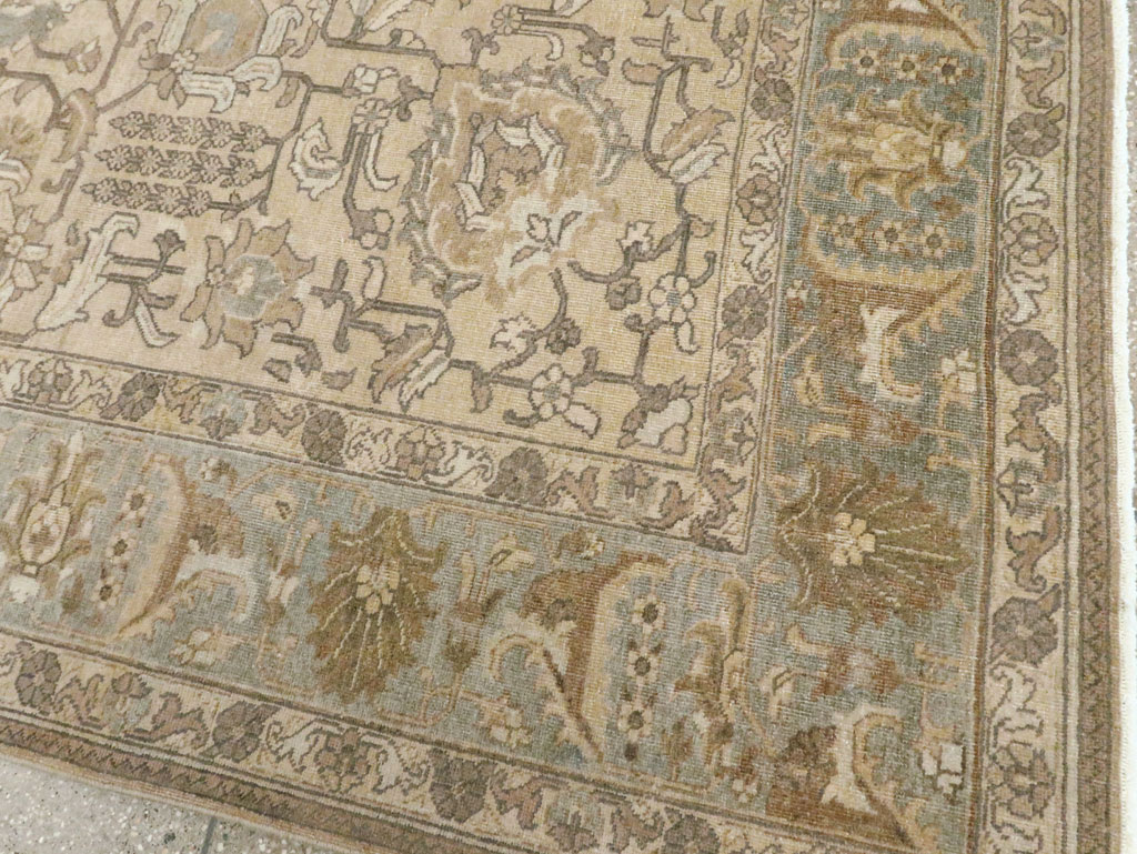 Vintage Persian Tabriz Accent Carpet, No.24440 - Galerie Shabab