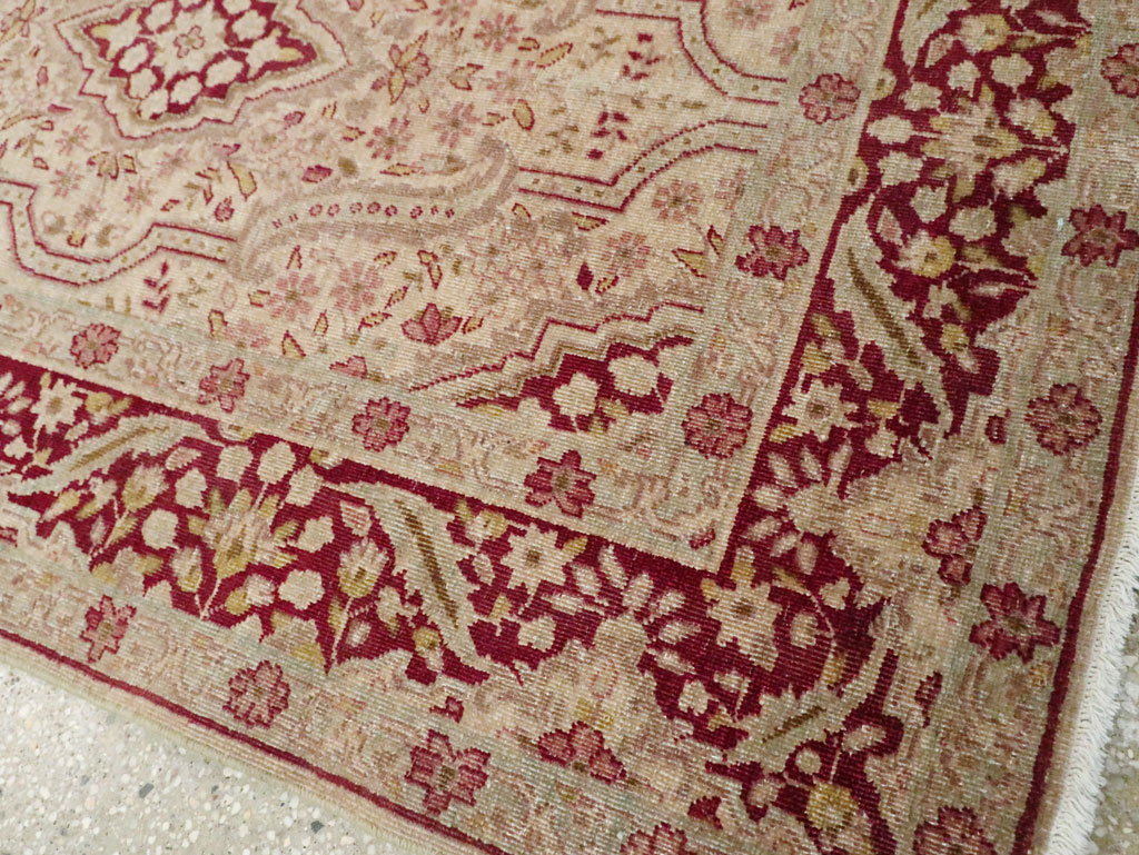 Antique Persian Tabriz Accent Rug, No.24442 - Galerie Shabab