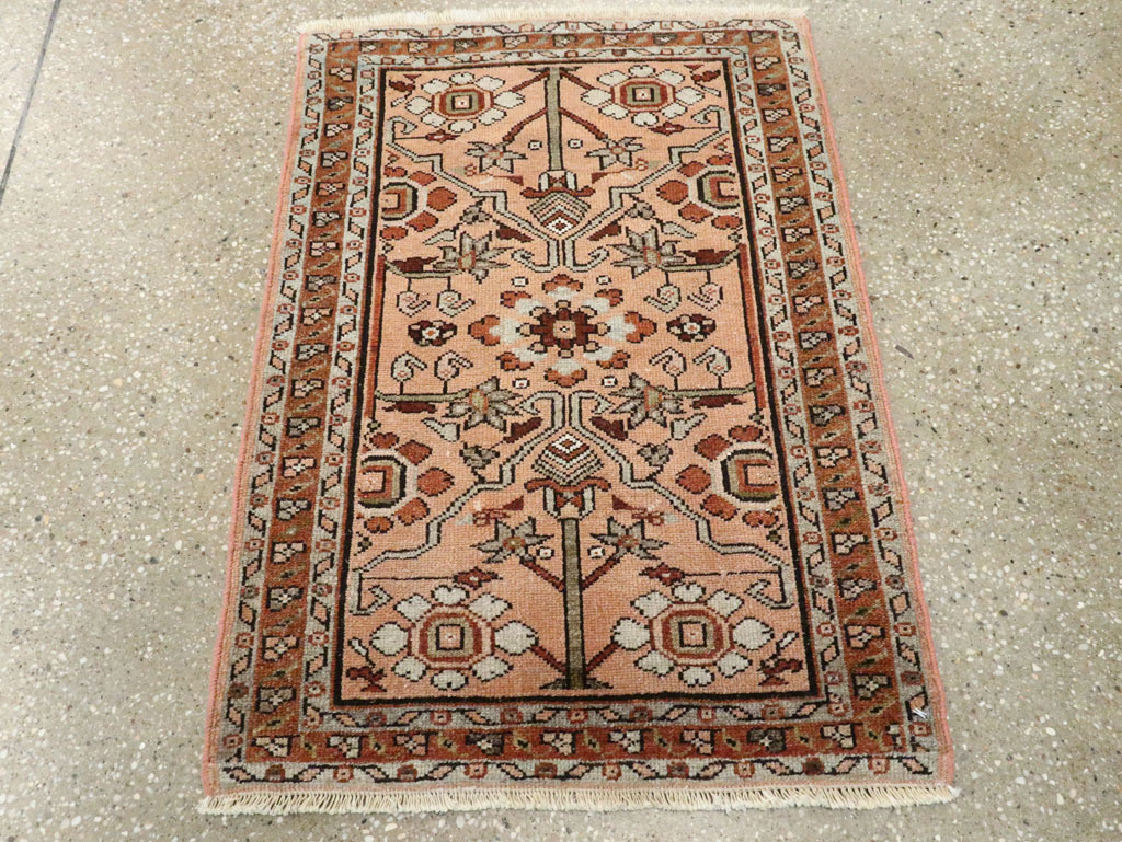 Vintage Persian Malayer Throw Rug, No.24447 - Galerie Shabab