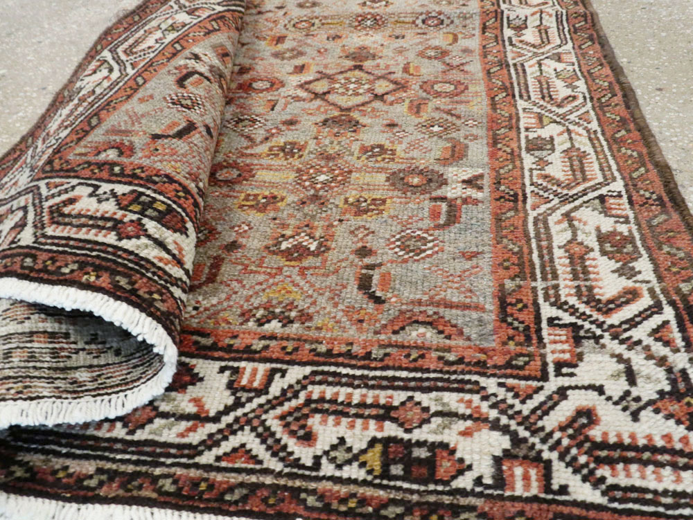 Vintage Persian Malayer Runner, No.24456 - Galerie Shabab