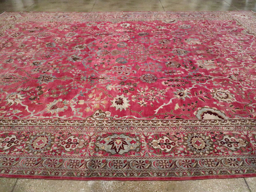 Antique Persian Lavar Kerman Carpet, No.24471 - Galerie Shabab