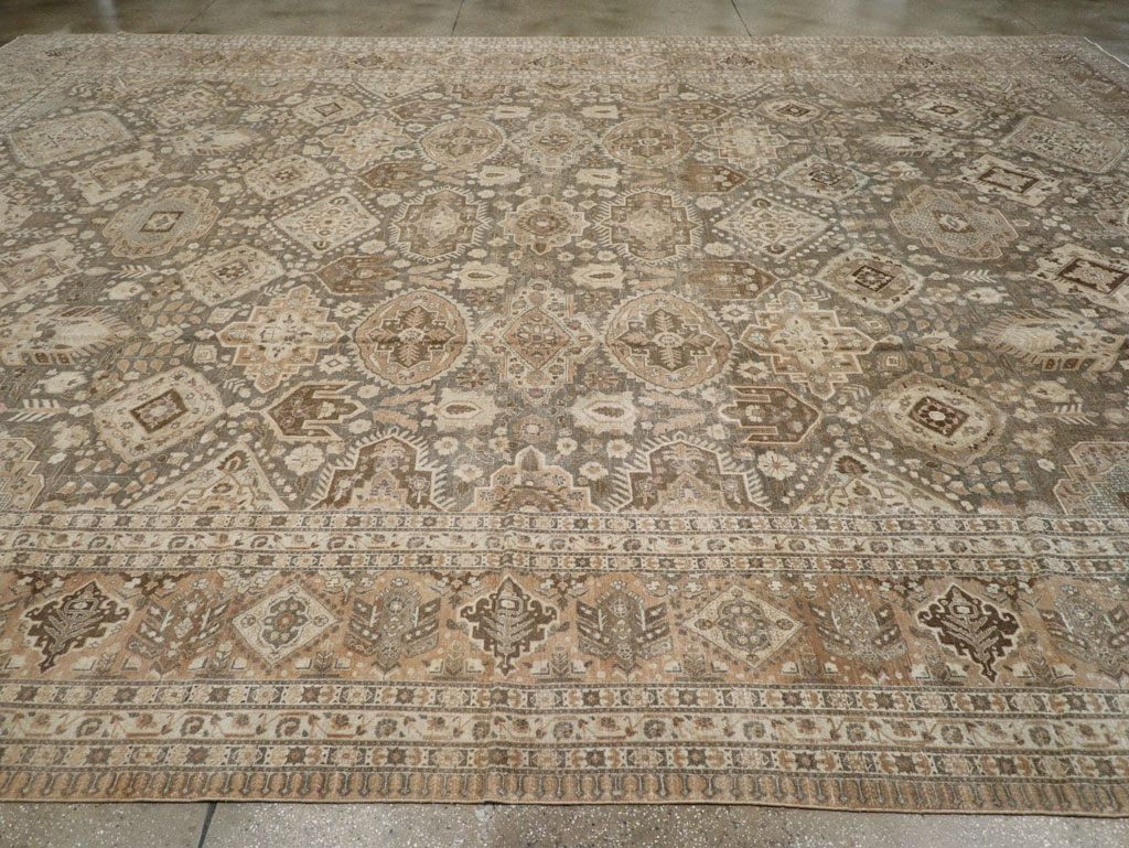Antique Persian Tabriz Carpet, No.24472 - Galerie Shabab