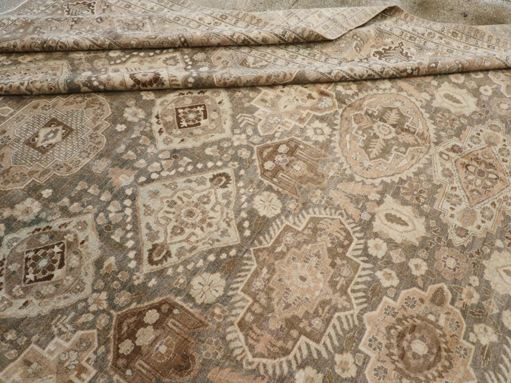 Antique Persian Tabriz Carpet, No.24472 - Galerie Shabab