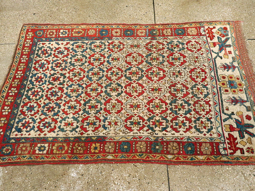 Antique Persian Kurd Bidjar Rug, No.24473 - Galerie Shabab