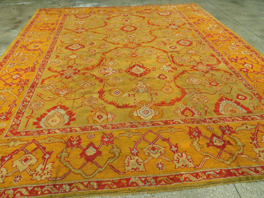 Antique Turkish Oushak Carpet, No.24476 - Galerie Shabab