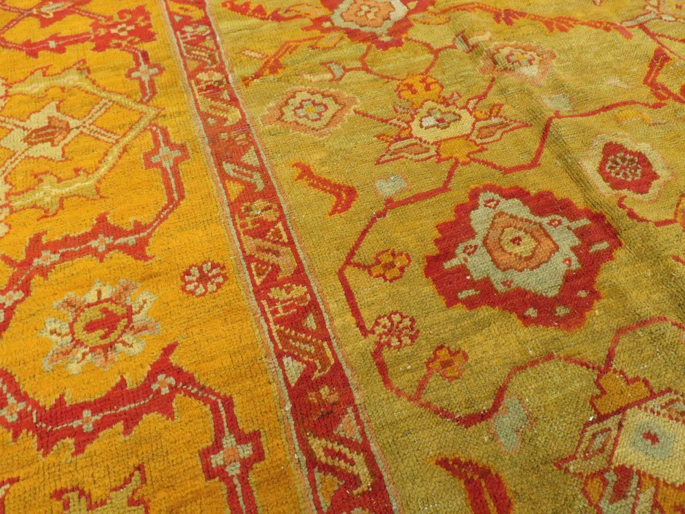 Antique Turkish Oushak Carpet, No.24476 - Galerie Shabab