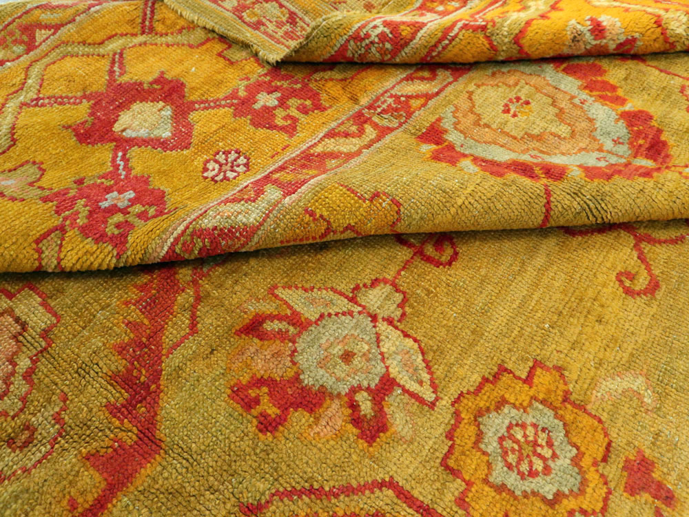 Antique Turkish Oushak Carpet, No.24476 - Galerie Shabab
