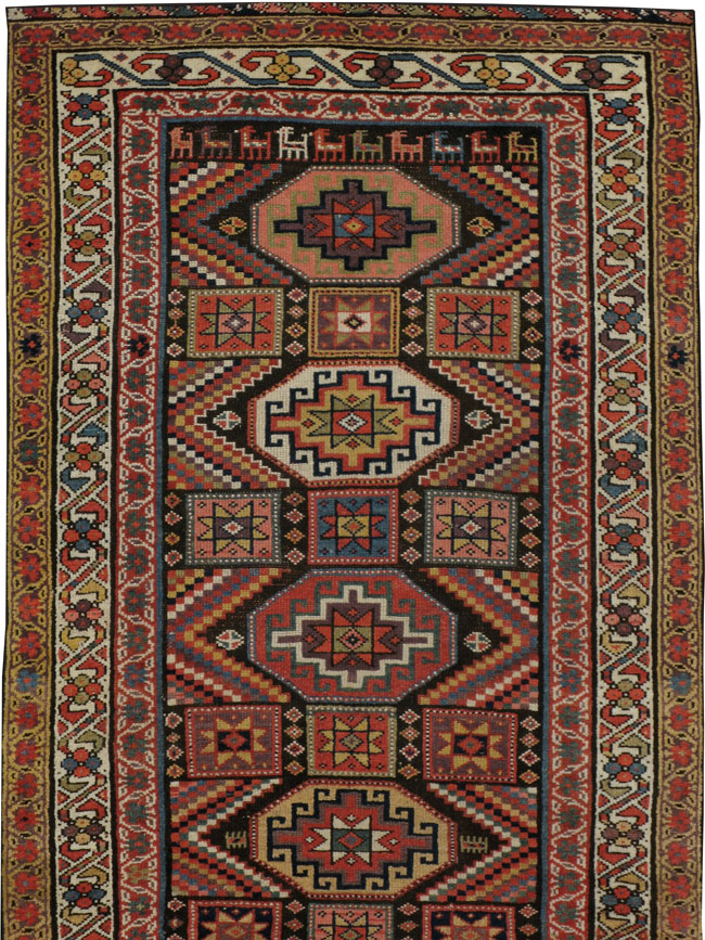 Antique Kazak Runner, No.24477 - Galerie Shabab