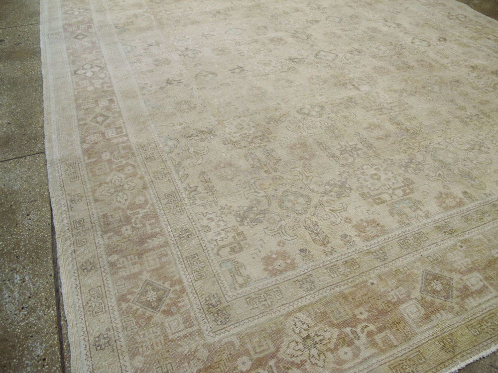 Vintage Turkish Sivas Carpet, No.24490 - Galerie Shabab