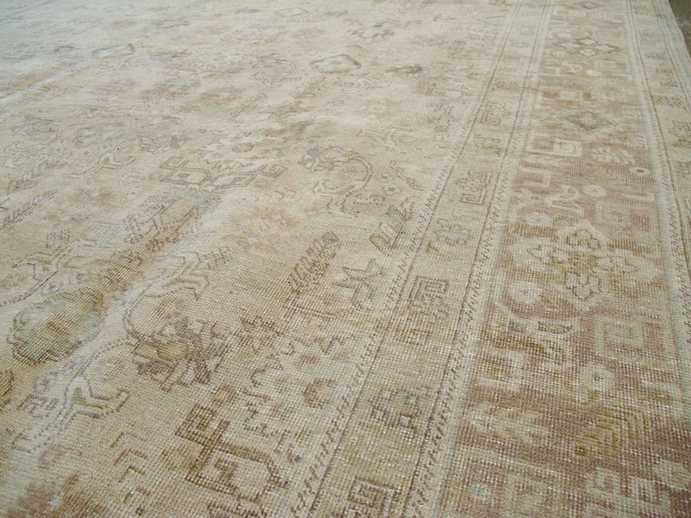 Vintage Turkish Sivas Carpet, No.24490 - Galerie Shabab