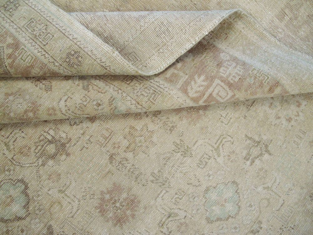 Vintage Turkish Sivas Carpet, No.24490 - Galerie Shabab