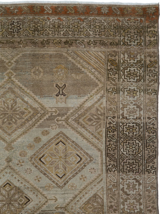 Vintage Persian Malayer Gallery Carpet, No.24491 - Galerie Shabab