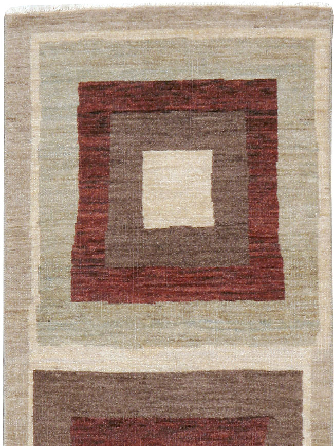 Modern Persian Tabriz Runner, No.24495 - Galerie Shabab