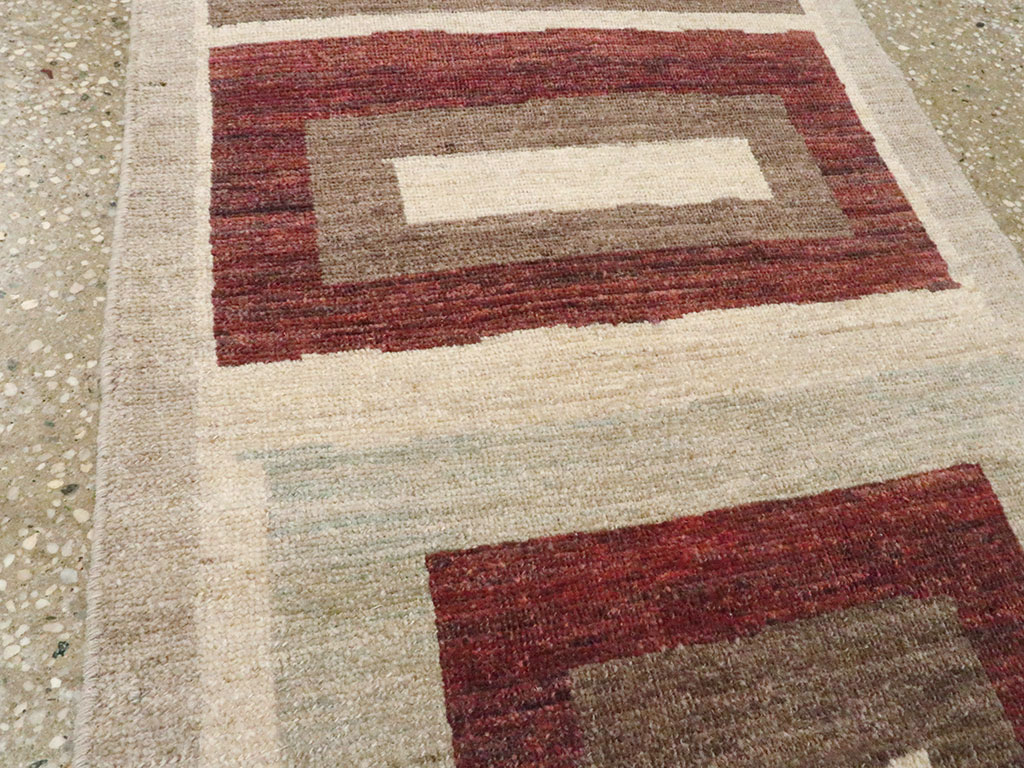 Modern Persian Tabriz Runner, No.24495 - Galerie Shabab