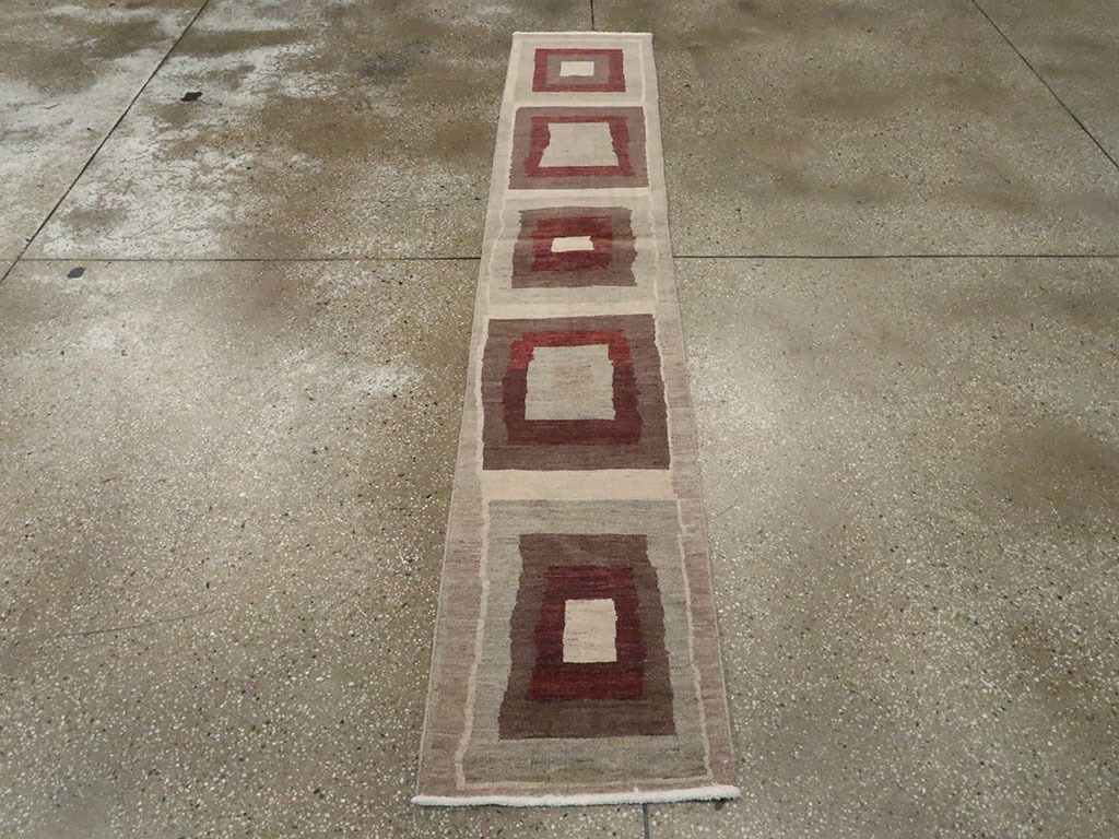 Modern Persian Tabriz Runner, No.24496 - Galerie Shabab