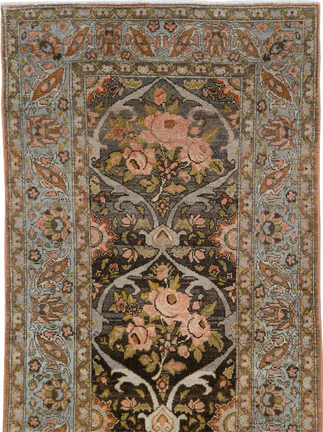 Vintage Persian Bakhtiari Runner, No.24500 - Galerie Shabab