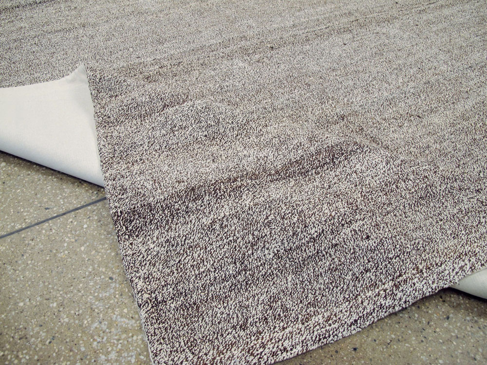 Vintage Turkish Flat-weave Kilim, No.24504 - Galerie Shabab