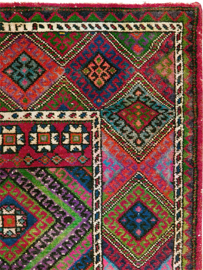 Vintage Turkish Anatolian Rug, No.24511 - Galerie Shabab