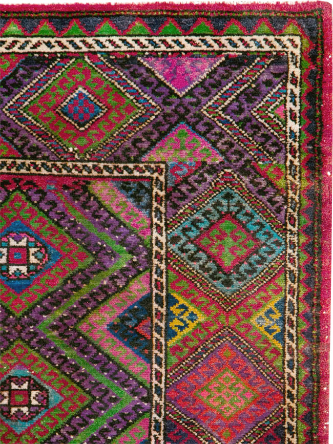 Vintage Turkish Anatolian Rug, No.24511 - Galerie Shabab