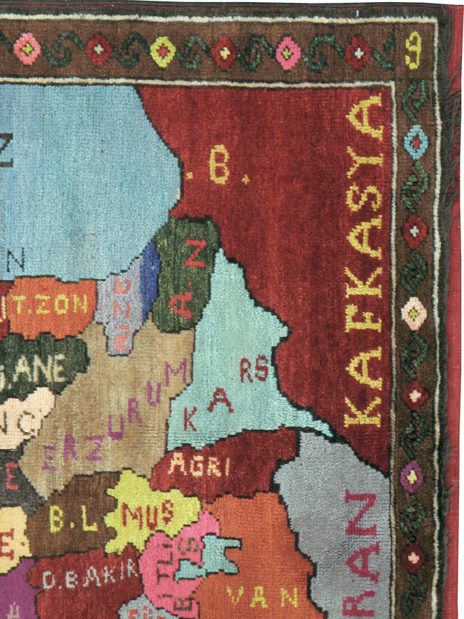 Vintage Turkish Anatolian Map Rug, No.24515 - Galerie Shabab