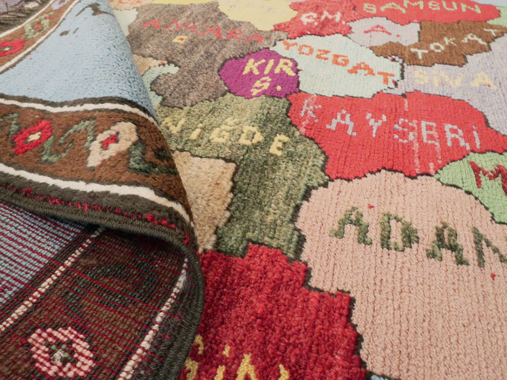 Vintage Turkish Anatolian Map Rug, No.24515 - Galerie Shabab