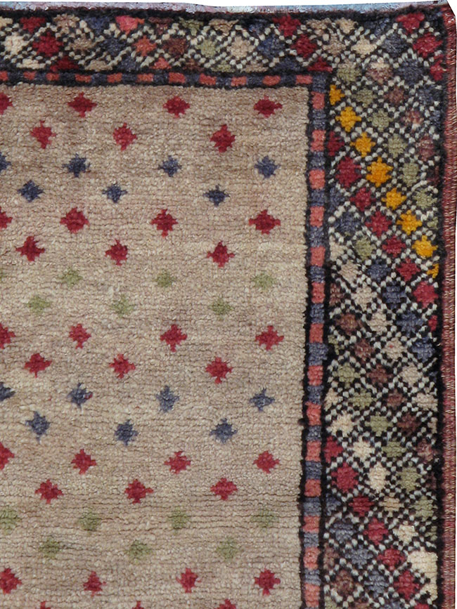 Vintage Anatolian Rug, No.24519 - Galerie Shabab