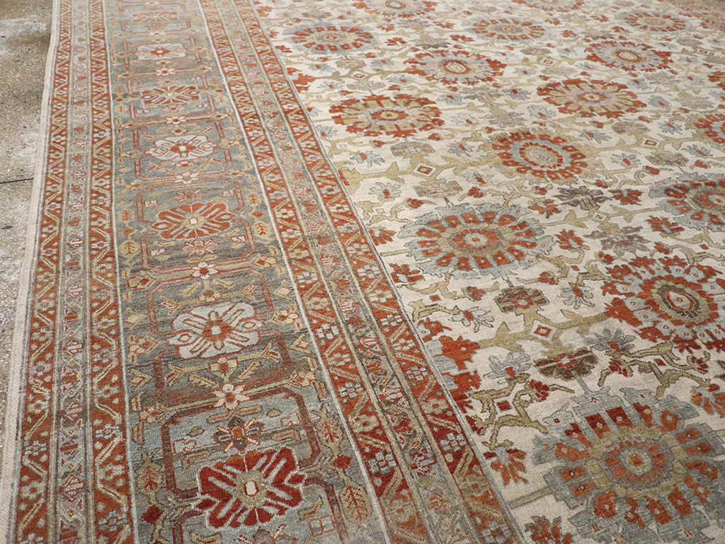 Antique Persian Bibikabad Oversize Carpet, No.24523 - Galerie Shabab