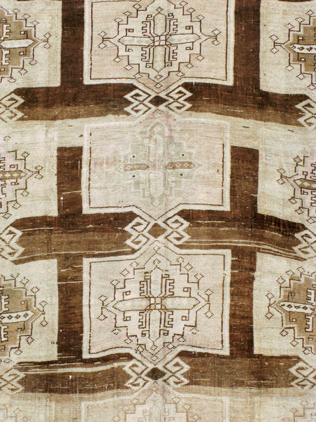 Vintage Turkish Anatolian Carpet, No.24536 - Galerie Shabab
