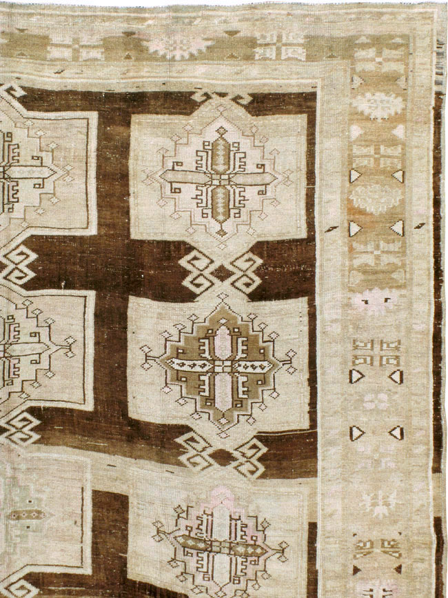 Vintage Turkish Anatolian Carpet, No.24536 - Galerie Shabab