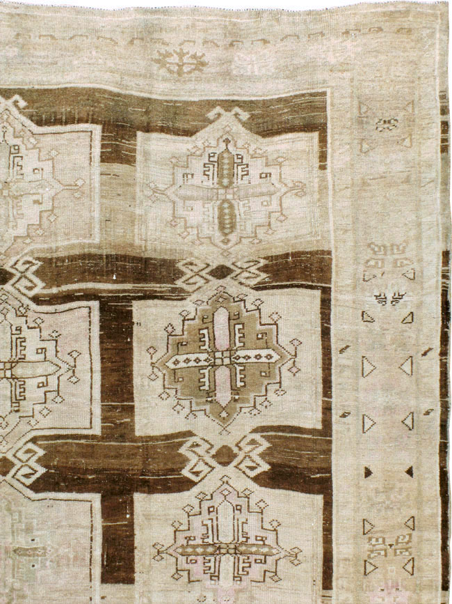 Vintage Turkish Anatolian Carpet, No.24536 - Galerie Shabab