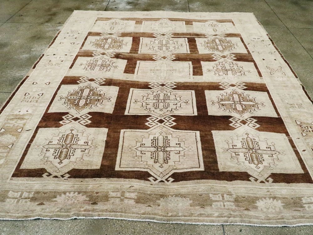 Vintage Turkish Anatolian Carpet, No.24536 - Galerie Shabab