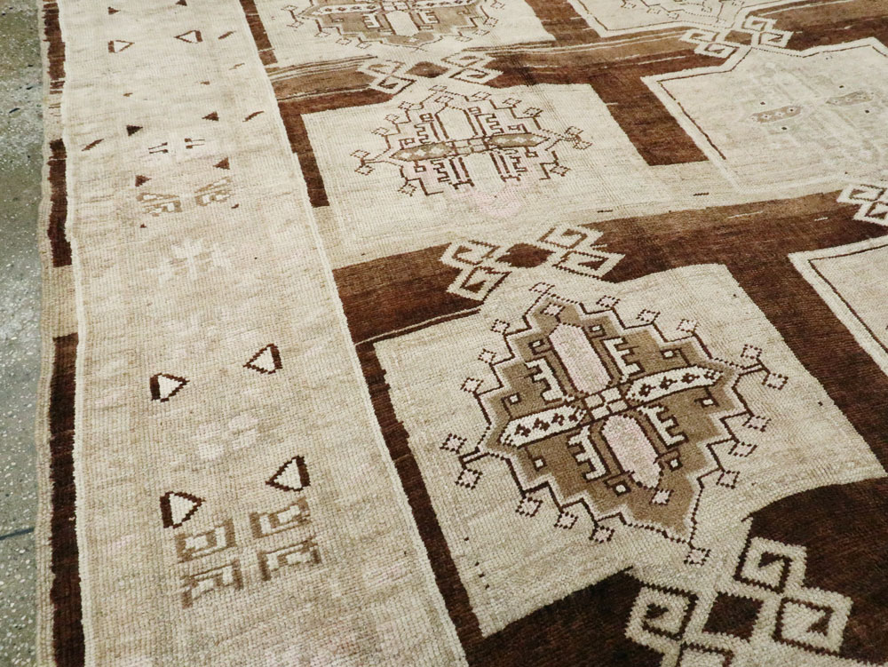 Vintage Turkish Anatolian Carpet, No.24536 - Galerie Shabab